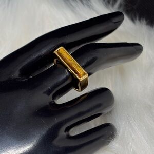 18k Gold P Tiger’s Eye Bar Ring